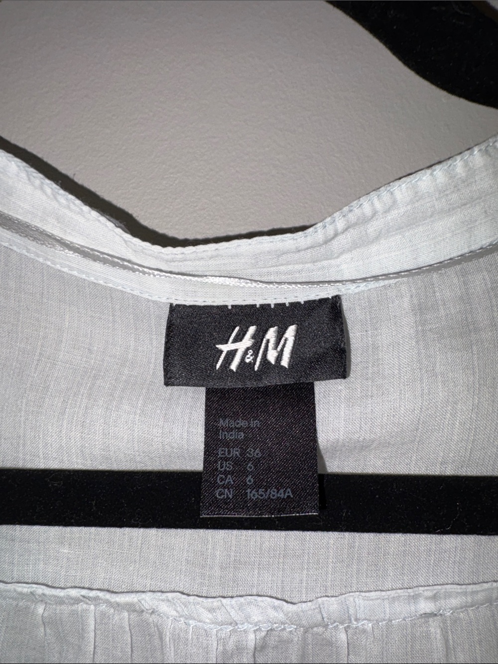 H&M White Pintuck Henley Blouse - Picture 2 of 3